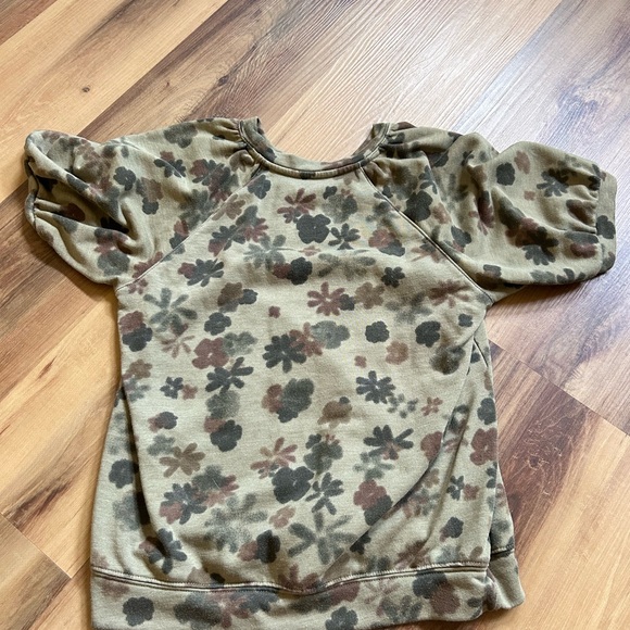 Floral Camouflage Short Sleeve Top - Picture 1 of 1